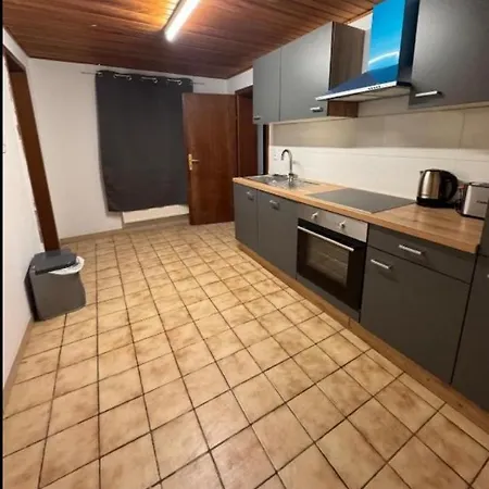 Porz Mit Kompletter Kueche Apartment *